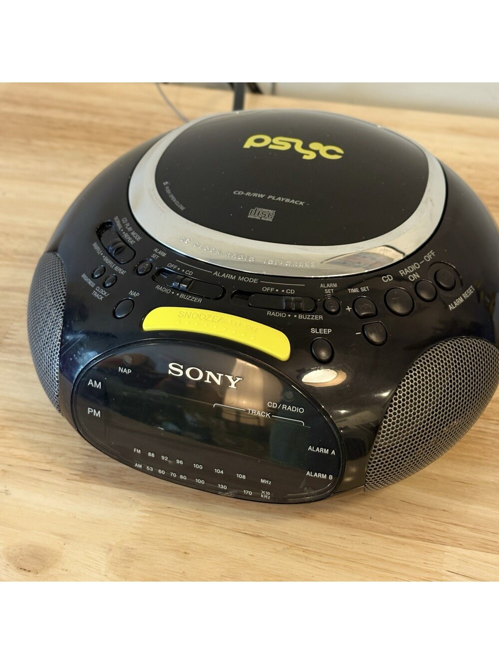 Sony PSYC ICF-CD832 CD Player AM FM Alarm Clock Radio Black Y2K Tested Working